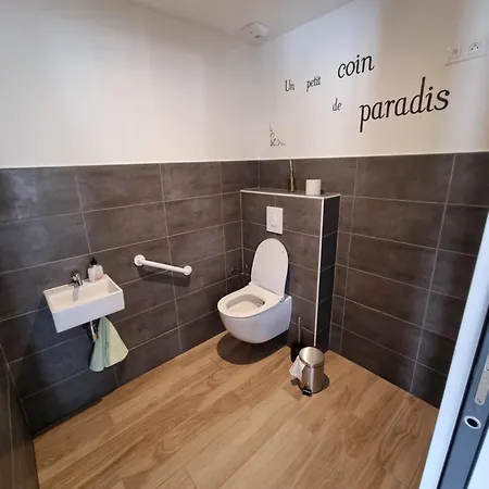 Tatil Evi Chez Gigi Et Malou - Jonquille